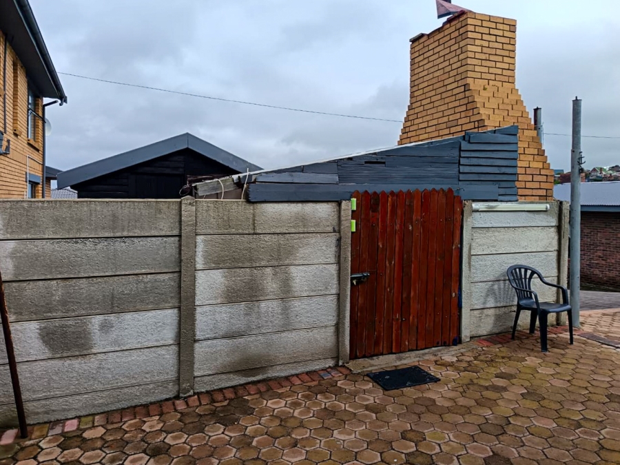7 Bedroom Property for Sale in Dana Bay Western Cape